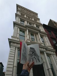 NYC architecture. Travel sketchbook.  www.carolinetomlinson.com