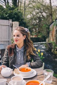 Gal Meets Glam Exploring the Cotswolds - Ralph Lauren jacket, J.Crew shirt and Club Monaco hair tie