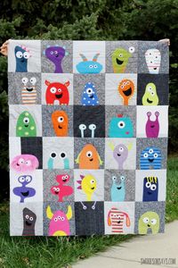 So need to make this monster quilt!  So cute.  DIY | Craft | Quilting.  The pattern is designed by Wendi Gratz of Shiny Happy World and a part of an online Craftsy class, which gives you the pattern