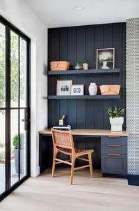 I pinned this for accents. The accents on the shelves emphasize the horizontal lines of the shelves and desk and direction of wood on of the floor.