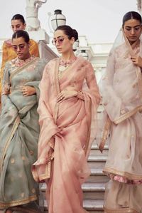 When it comes to bridesmaids, you want them to dazzle in beautiful modern Indian wedding outfits on your big day. Check out 6 of the best ways to mix & match your bridesmaids.