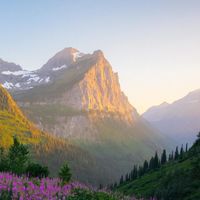 This time of year always has me thinkin on summer time in Montana. #glaciernationalpark #montana #landscapephotography #mountains #406