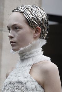 Decoding Alexander McQueen’s Best Runway Beauty Looks