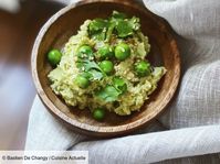 Recette Houmous aux petits pois. Ingrédients (6 personnes) : 1 boîte de pois chiche, 200 g de petits pois écossés, 1 avocat... - Découvrez toutes nos idées de repas et recettes sur Cuisine Actuelle