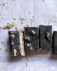 black sesame caramel walnut bars (and black sesame fudge) - Two Red Bowls