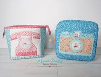 Using the vintage themes of the new Playtime 30's collection by Lindsay Wilkes, Charise @charisecreates is sharing her Retro Zipper Pouches on the blog today! 🩷⁠
⁠
There are three patterns in the Retro Gadget pattern set including the Princess Phone, Vintage Camera & Vintage Scale! You can find links to the Retro Gadgets patterns, and the Home Sweet Home zipper pouch pattern on our blog!