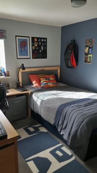 Discover 47+ teen boy bedroom design ideas that mix style and practicality. Whether you’re looking for sleek modern furniture or bold, colorful accents, these designs offer creative solutions for organizing and decorating your teen’s room. Perfect for teens who need space for studying, relaxing, or gaming, these ideas will help you create a personalized and functional space.