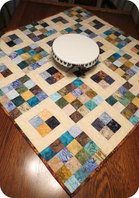 A blog about quilting, long arm quilting and papercrafts. Some great recipes tossed in too.