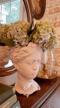 Ancient statue and flower pot — all in one. The head figurine with a smooth matte finish. The head-shaped, indoor plant pot, is an unforgettable gift idea for your friends or family. The flower pot is a valuable addition to the existing modern home decor collection. Or a perfect start of a new one.