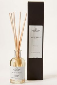 A natural and organic reed diffuser blended with pure essential oils designed to fill your home with relaxing notes of soothing lavender, geranium and balancing palmarosa. Hand poured in small batches.