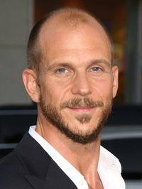 Gustaf Skarsgård - Actor