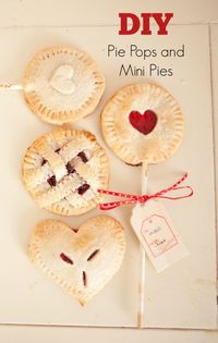 Wedding favor pie pops