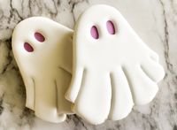 Learn How To Make A Ghost Cookie With Pleats! - Your Baking Bestie