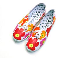 How to make your own designer Marimekko shoes with paper napkin decoupage.