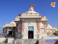 Beyond the vast expanse of desert in western Kutch, Koteshwar Temple is located at a place where the dry land meets the perplexing breadth of an endless sea. The mere sight of this fusion is enough to lift your spirits to a different high. #GujaratHeritage