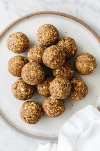 Banana Bread Energy Balls