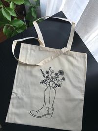 Wildflower Floral Tote - Cowgirl ~ Cowboy Boot ~ Country - Farmers Market Tote Bag - Cloth Grocery Bag - Re-useable 100% Cotton - Market Bag