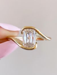 Salomé: Sleek Curved Bypass Bezel Engagement Ring with CrissCut Cushion Diamond | Ken & Dana Design