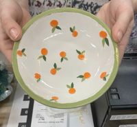 Oranges. Peaches. Fruit. Pottery painting. Kiln. Orange and green. Trendy. Basic. Easy. Simple. Inspo. Ideas. Small bowl. Bowl. Plate. Jewlery dish