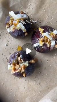 Rachel Enright on Instagram: "💜these figs are so quick and elegant 
💜all you need is figs, choice of cheese (goats and a vein such as blue or gorgonzola) walnuts, then sprinkle with rosemary and drizzle with honey. Baked quickly or grilled for 10-15 minutes if you prefer them warm and the cheese melted 
💜👉🏼📽️ @food_art_planet 💜"