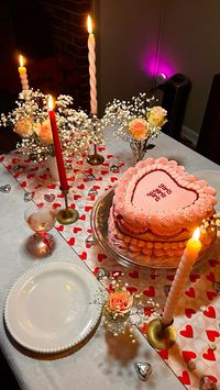 Galentines day, valentines day, vday table inspo, valentines table decor, valentines decor, valentines aesthetic