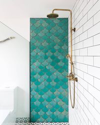 Fish Scales Shower Tile @tiledesire #mastershower #showergoals #HomeIdeas #HomeStyling #HomeInspiration #BathroomDesign #BathroomRemodel #NewShower #ShowerNiche #ShowerTile