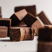 Easy Chocolate Fudge Recipe