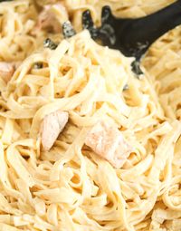 Creamy crème fraiche salmon pasta ready in about 15 minutes. An elegant yet comforting pasta dish using simple ingredients and ready in no time. #thefastrecipe.com #cremefraichesalmonpasta #salmoncremefraichepasta #salmonpasta #cremefraichepasta #fishpasta #seafoodpasta