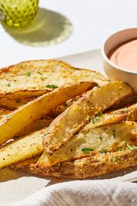 Oven-Fresh Seasoned Potato Wedges