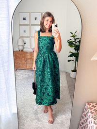 Fall wedding guest dress! Available in Magenta + I linked some similar options as well. Wearing an XS