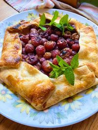 Easy Roasted Grape Crostata