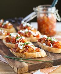 Crostini with Savory Tomato, Bacon & Apple Jam