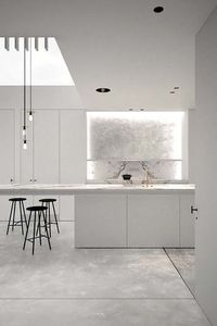 5 Kitchen Trend Obsessions | Disk Pendant Lights | EyeSwoon