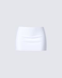 Say hello to your new fav basic 😌 This timeless white mini skirt is made from stretch jersey fabric and complete with a hidden elastic waistband for a fitted style - this staple piece is perfect for anything from lunch with the girls to a night at the club 🤍