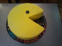 Simple Pacman cake