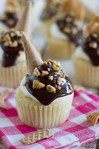 Drumstick Cupcakes