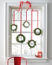 embroidery hoop christmas wreaths