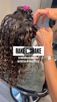 Curl Suite founder @alex_rose_alafogiannis walks us through the Rake & Shake method 🖤 a technique we use in the salon to smooth frizz and enhance natural... | By The Curl SuiteFacebook