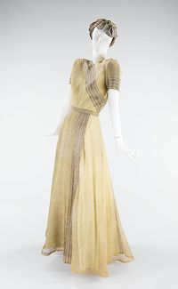 Mainbocher Cream and Gold evening dress 1940s