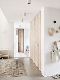 Post: Tranquilidad y armonía con tonos neutros --> acabados modernos, casa sueca, decoración beige, decoración misma gama cromatica, decoración neutros, decoración nórdica blog, estilo minimalista, estilo moderno, estilo sueco, muebles de diseño, Tranquilidad y armonía con tonos neutros