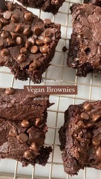 For this recipe 🔗 click the link in my bio or visit peanutbutterandjilly.com/recipes/vegan-fudge-brownies/ ⠀⠀⠀⠀⠀⠀⠀⠀⠀⠀⠀⠀⠀⠀⠀⠀⠀⠀ #veganbrownies #brownies #veganbaking #chocolatelovers #chocolate #glutenfreebaking #fudgebrownies #healthyrecipes #veganchocolate