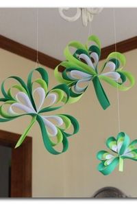 Have fun creating with your preschooler or toddler and these 20 Lucky St. Patrick's Day Crafts for Kids! Easy projects that are fun for craft time! #thecraftyblogstalker #stpatricksdaycrafts #kidcrafts #StPatricksDaydecorations #StPatricksDayactivities #stpatricksday