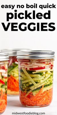 There’s no boiling water required and it takes less than 5 minutes to prep these quick pickled veggies!! They’re the perfect crunchy vegetable addition to any of your favorite dishes!