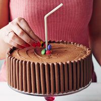 Planning to bake an anti-gravity cake? Read our tips and tricks to help you make your showstopper a success...