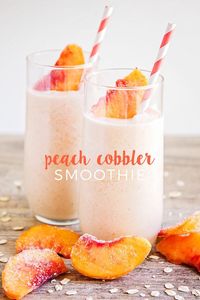 This sweet peach cobbler smoothie is a healthy and delicious way to start the day!