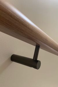 HB520 Round Stair Rail Bracket - Halliday + Baillie