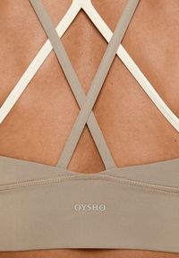 OYSHO MEDIUM-SUPPORT COMFORTLUX WITH CUPS - Sportovní podprsenky se střední oporou - beige