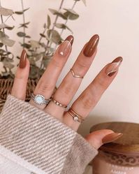 22 Trendy Brown Nails You'll Want To Get Immediately