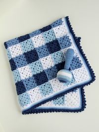 Crochet pattern baby blanket and rattle by creJJtion on Etsy.... Cute baby afghan pattern.