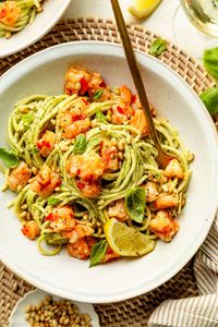 25-Minute Shrimp Pesto Pasta with Lemon and Garlic